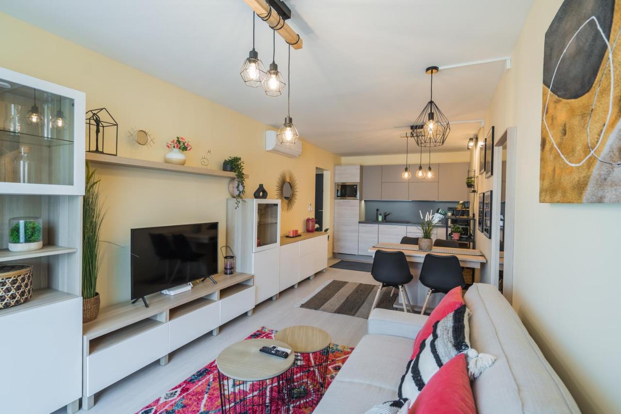 Mf Adriana Panorama Apartment Siófok Zewnętrze zdjęcie